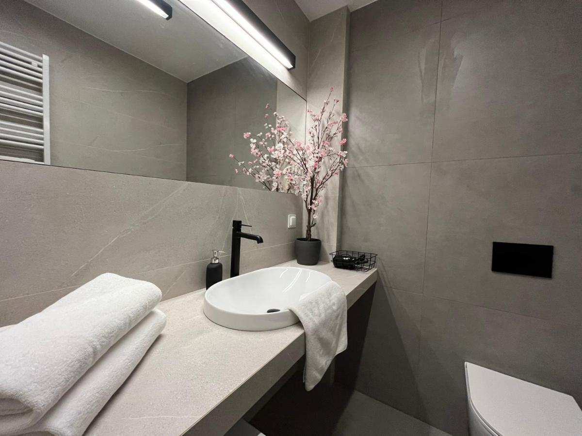 Apartament Jodlowa Residence Вроцлав Екстер'єр фото